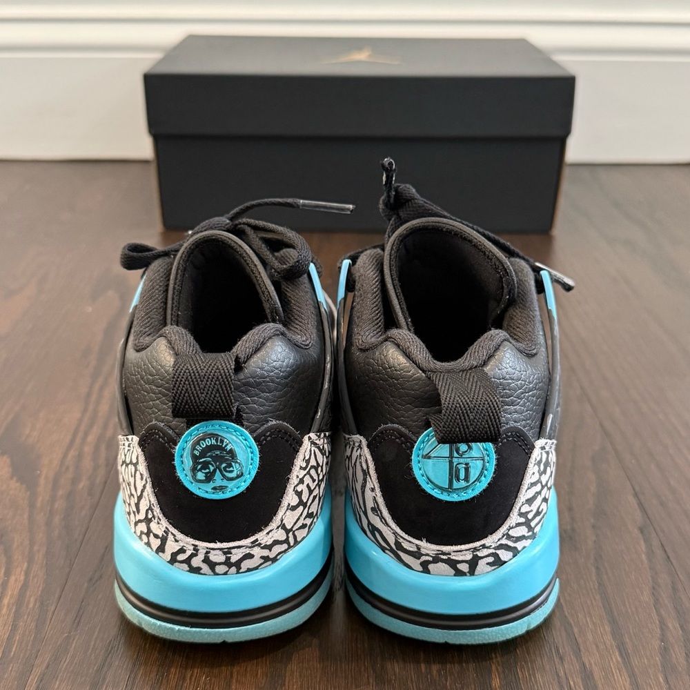Jordan Spizike Low - Picture 14 of 16